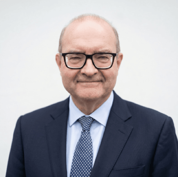 Jörg Meyer, المدير التجاري